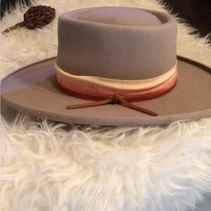 NeW! Rare Wyeth fawn boater